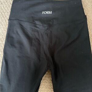 FORM Black Leggings